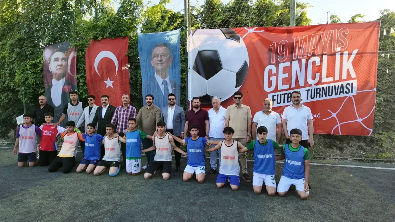 Ferhat Karadağ: “Gençliğimizle Gurur Duyuyor, Hep Birlikte Nice 19 Mayıslar Diliyoruz”