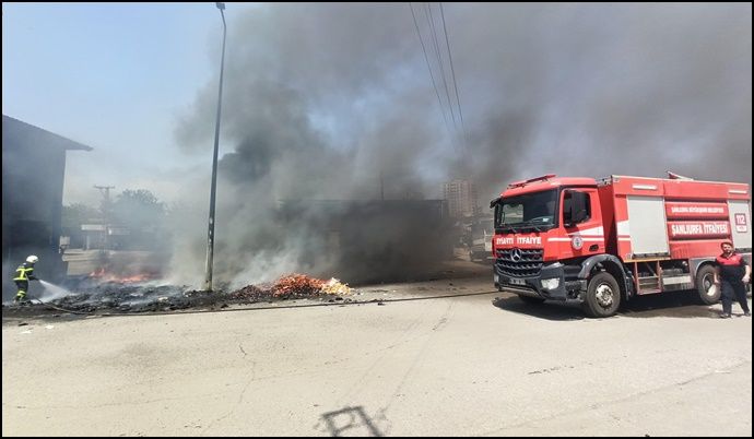 Haliliye’de Atık Yangını Söndürüldü