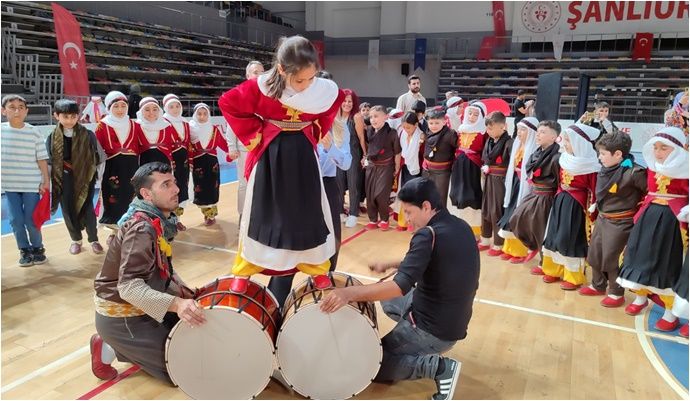 Valilik Kupası Okullar Arası Halk Oyunları Yarışması Tamamlandı