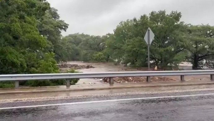 ABD’de sel: 43 ölü, 20 çocuk kayıp