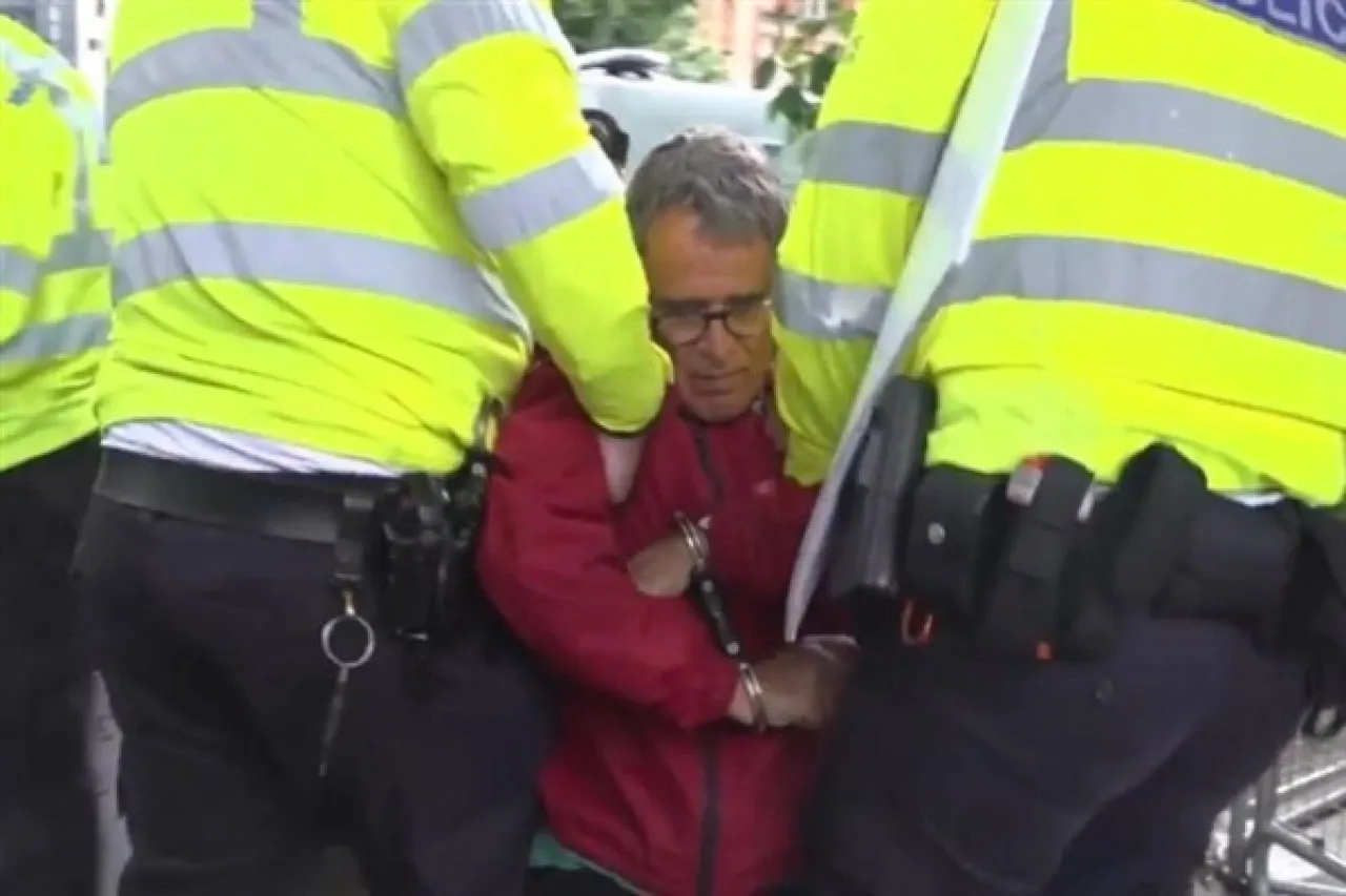 Filistin protestolarında İngiltere genelinde 100’den fazla kişi tutuklandı