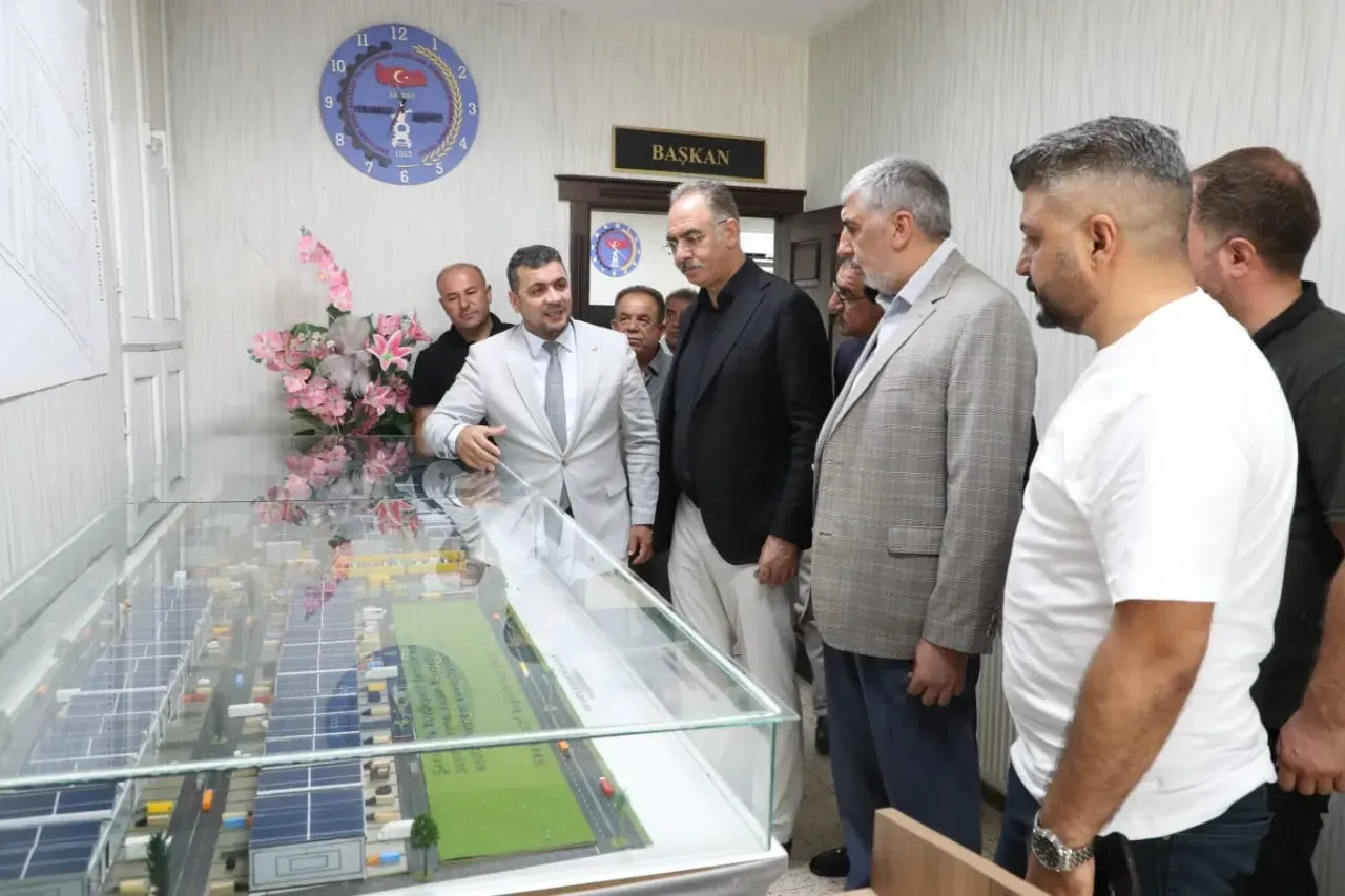 Başkan Kuş, Evren Sanayi Sitesi’nde Esnafla Buluştu