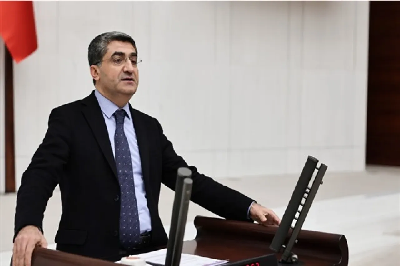 Ekmen: Özellikle gençlerimiz ve çocuklarımız açısından tablo son derece endişe verici