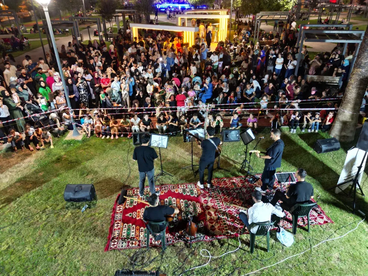 Grup Hevra’dan Siverek’te Türkü Ziyafeti