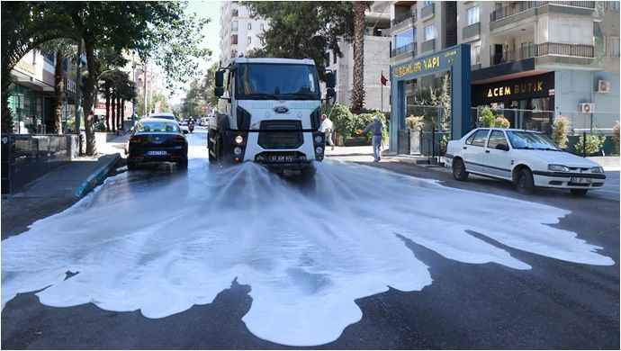 Haliliye Belediyesi’nden Mahallelere Temizlik Çıkarması