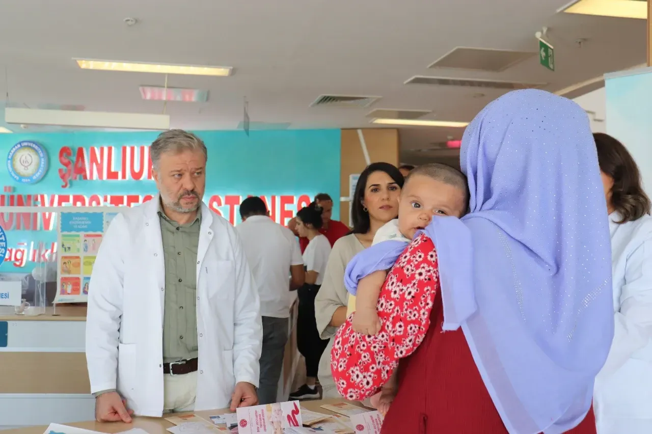 Harran Üniversitesi Hastanesi’nden Anne Sütü Farkındalık Etkinliği