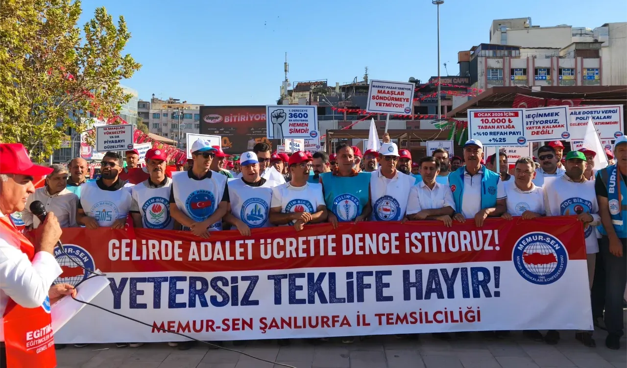 Şanlıurfa’da Memurlar “Adil Zam” Talebiyle Meydana İndi