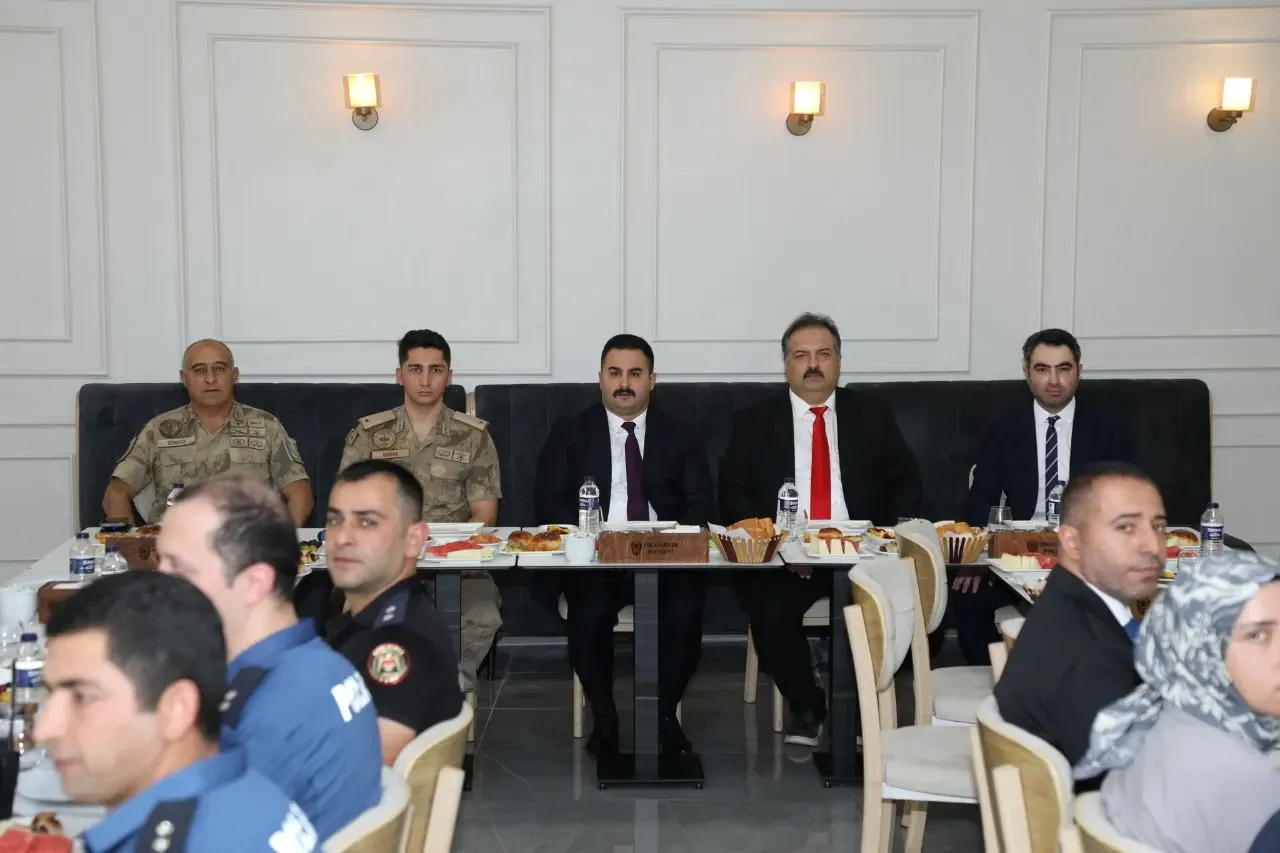 Viranşehir’de Güvenlik ve Asayiş Toplantısı Düzenlendi