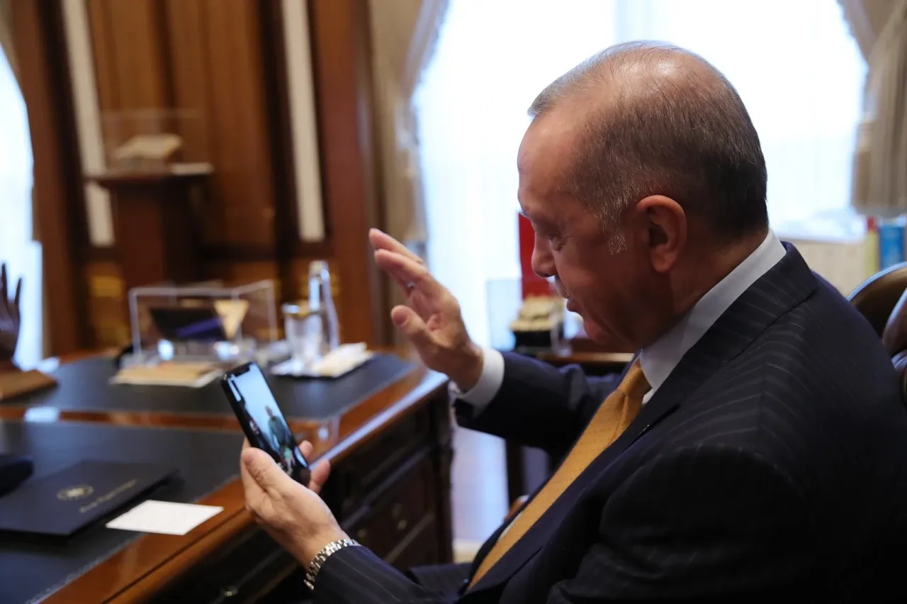 Cumhurbaşkanı Erdoğan, A Milli Takımını tebrik etti