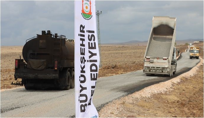 Büyükşehir Belediyesi, Viranşehir’de 4 Kilometrelik Yolu Yeniledi