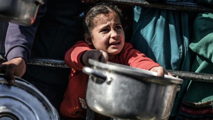 DSÖ: Gazze’de 2 ayda 10 bin çocuğa akut yetersiz beslenme teşhisi konuldu