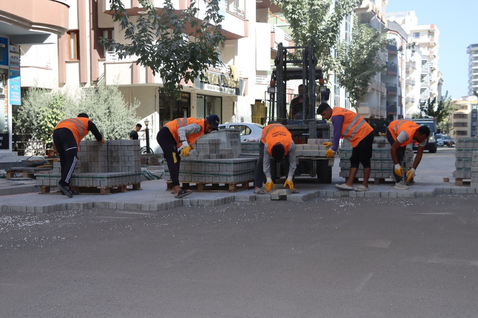 KARAKÖPRÜ BELEDİYESİNDEN PRESTİJ SOKAK ÇALIŞMALARI