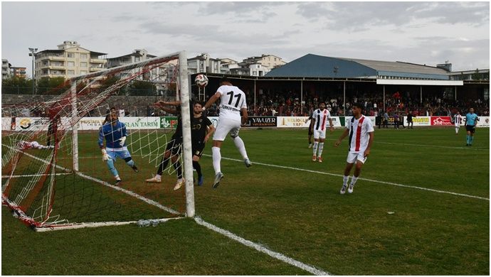 Siverek Belediyespor Üçüncü Galibiyetini Aldı