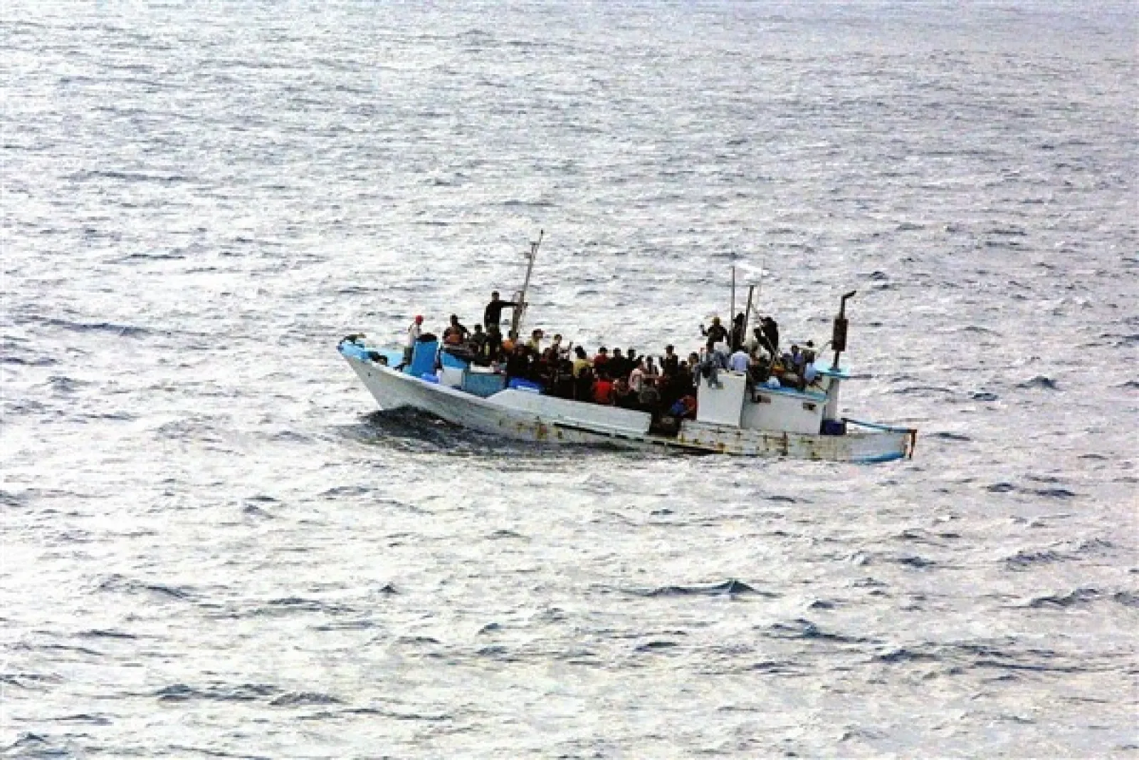 Akdeniz’de batan göçmen teknesinde 42 kişinin öldüğü sanılıyor