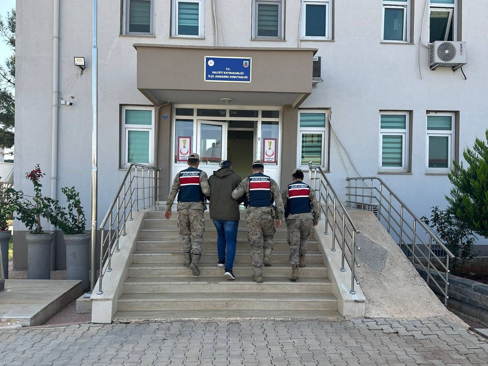 Halfeti’de 12 Yıl 7 Ay Kesinleşmiş Hapis Cezası Bulunan Hükümlü Yakalandı