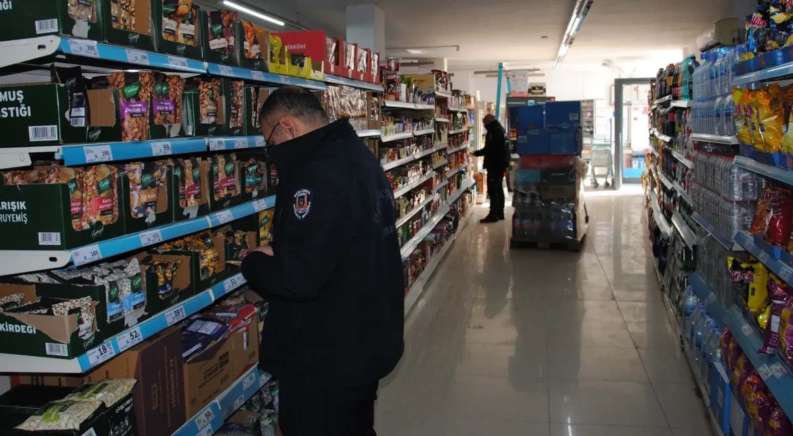 Büyükşehir, 4 Milyon TL’lik Tarihi Geçmiş Gıdayı Toplattı