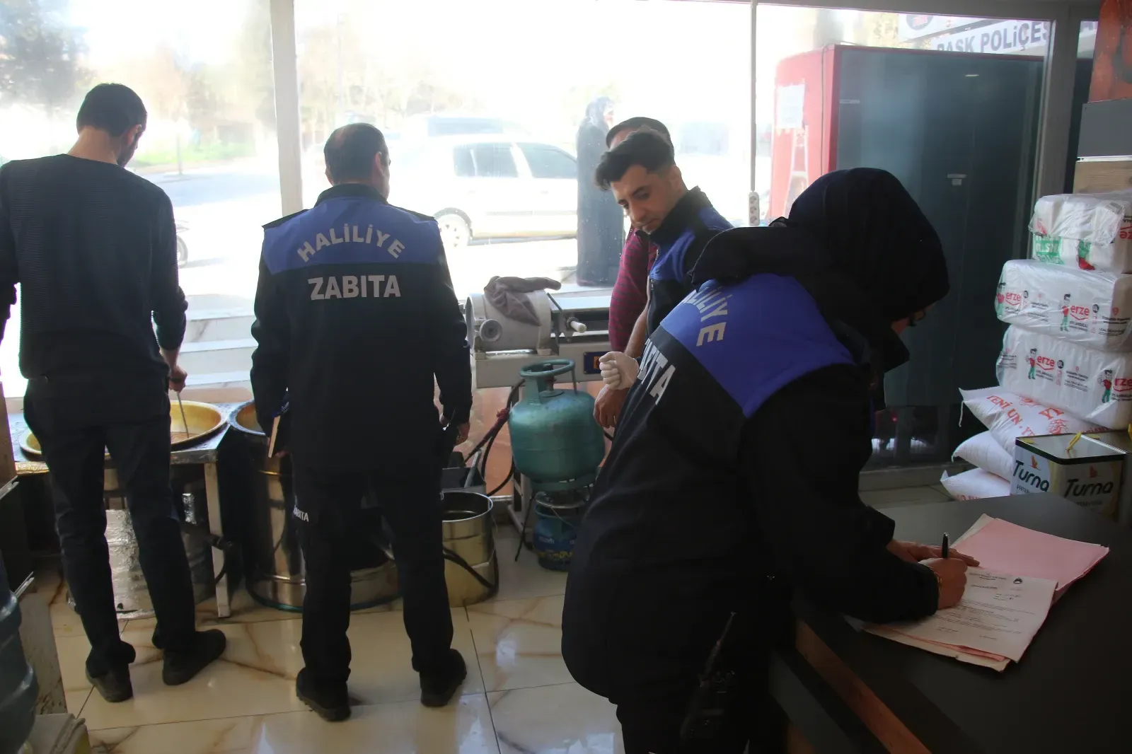 Haliliye Belediyesi’nden Tatlıcılara Ramazan Denetimi