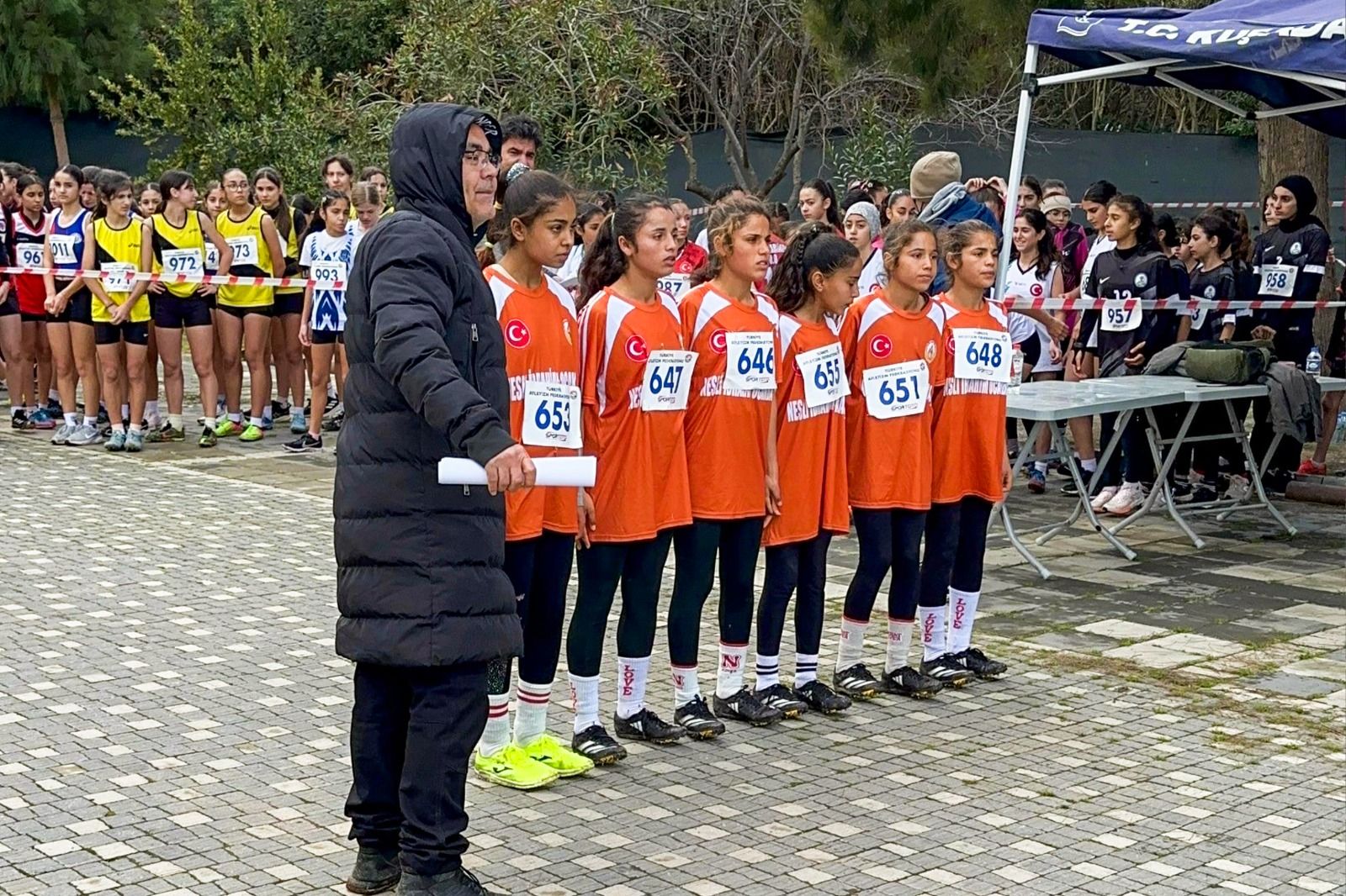 HARRANLI ÖĞRENCİLER KROS’TA TÜRKİYE ŞAMPİYONU OLDU
