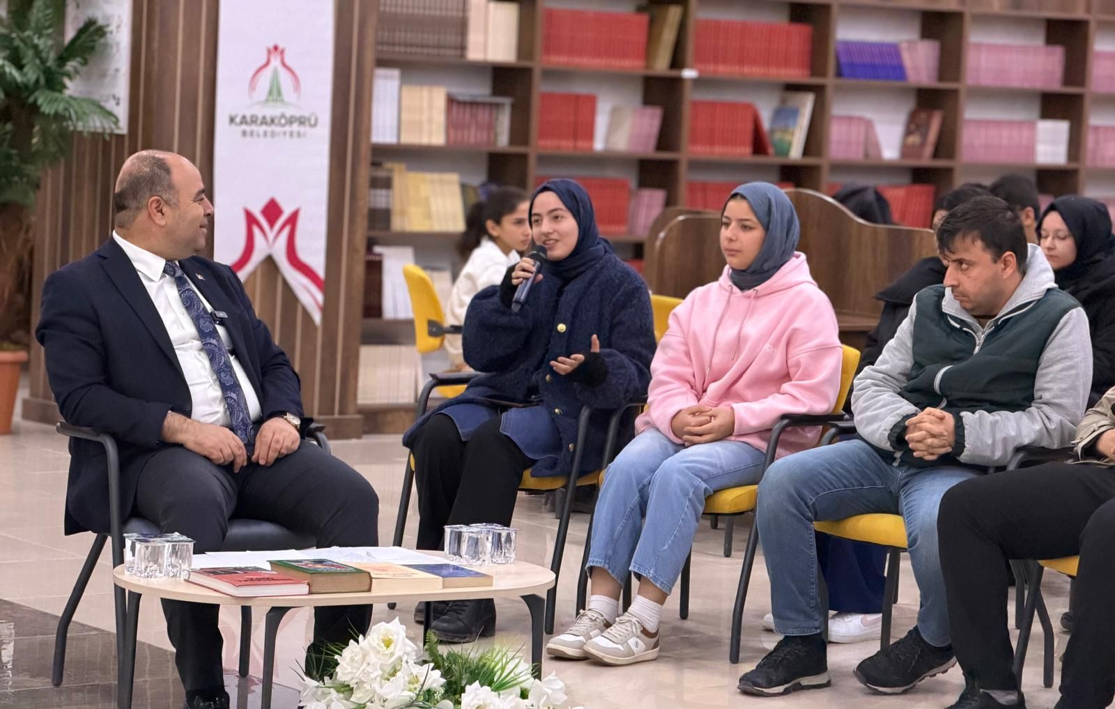 Karaköprü Belediyesi Açık Oturum Programları’nı başlattı