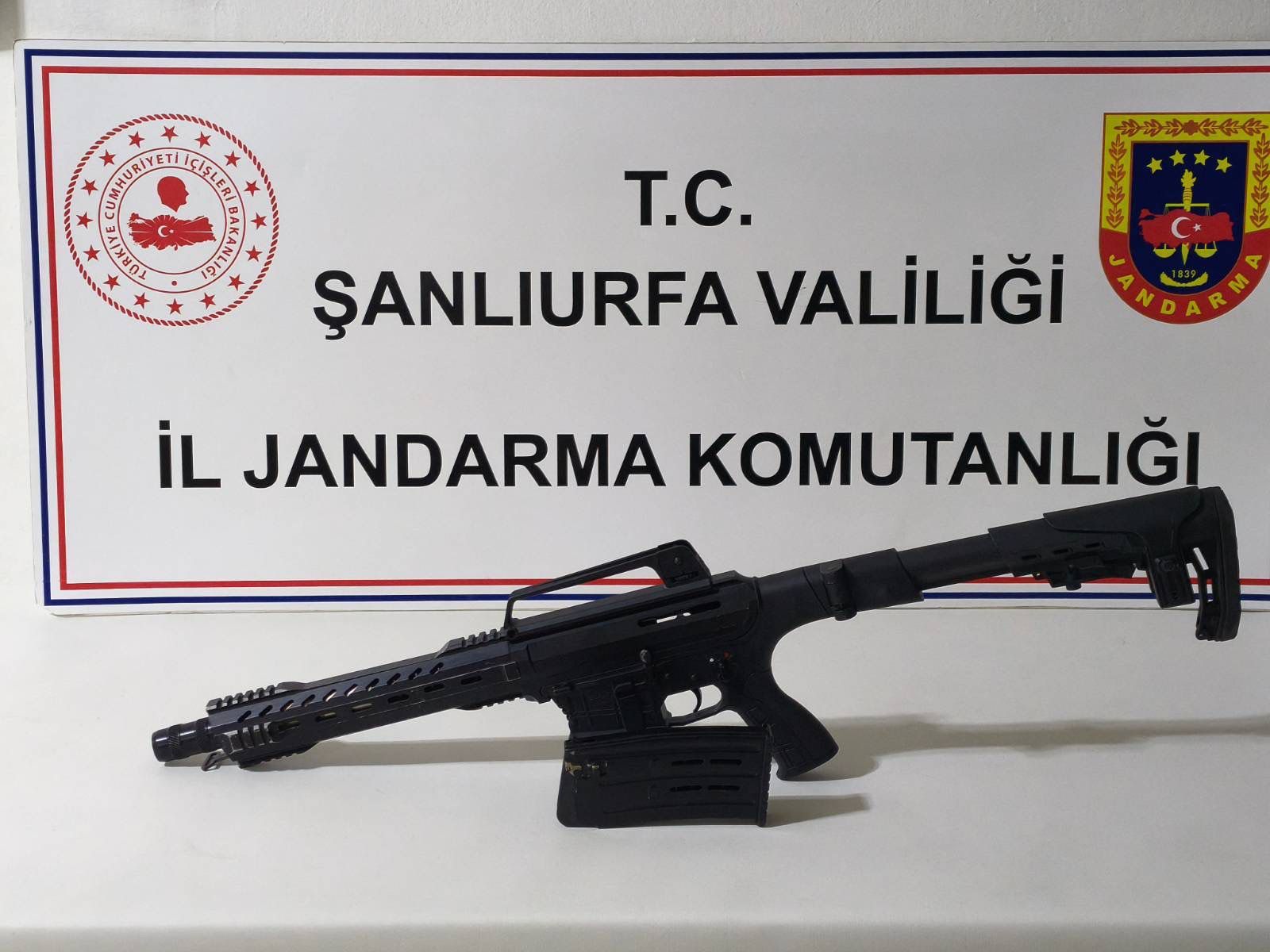 Şanlıurfa ‘da ruhsatsız silah operasyonu