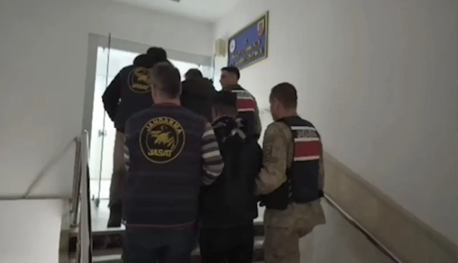 Şanlıurfa’da eve silahlı saldırı: 2 şüpheli yakalandı