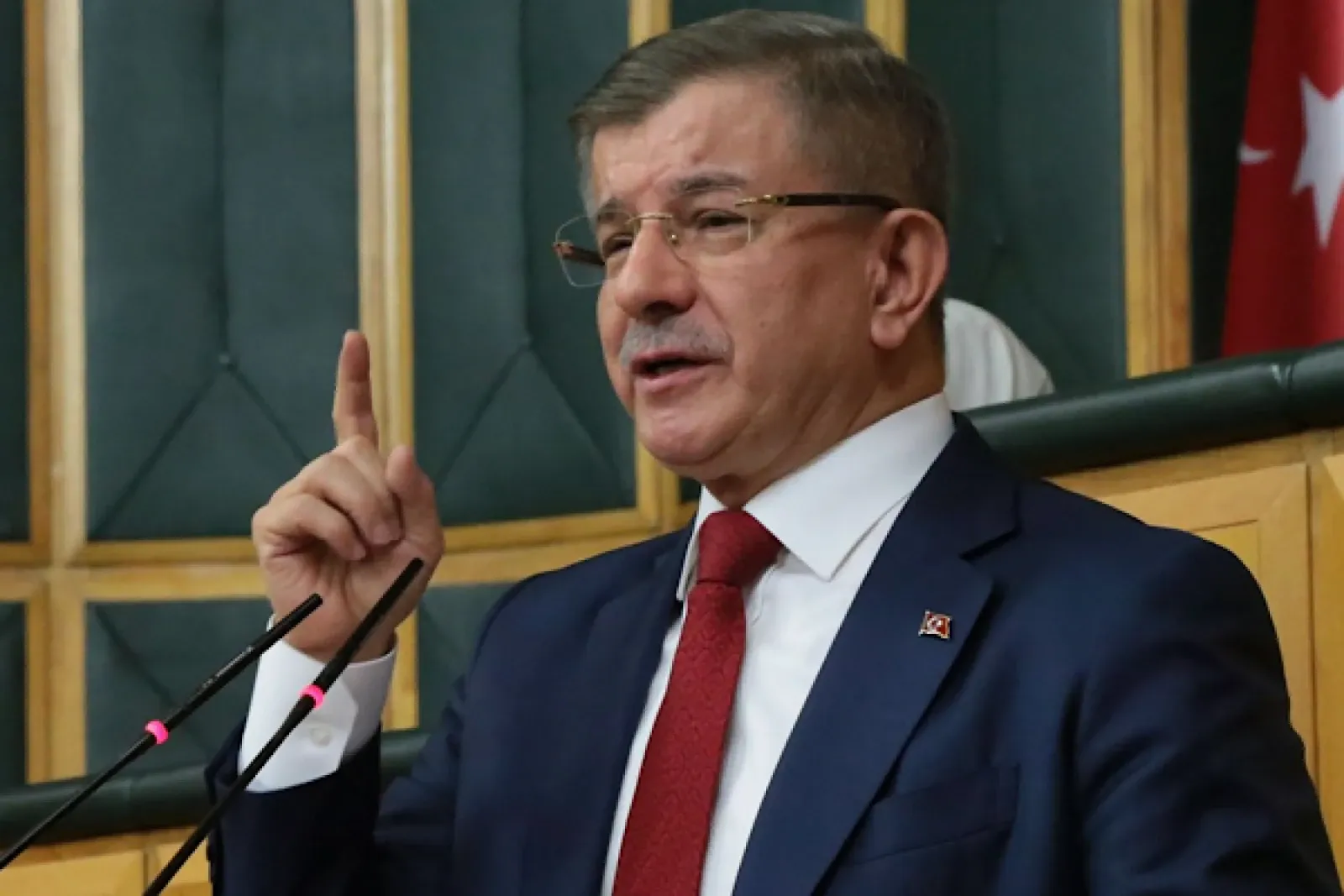 Davutoğlu: Kıymetli hanımefendilerimizi ve down sendromlu kardeşlerimizi ağırladık