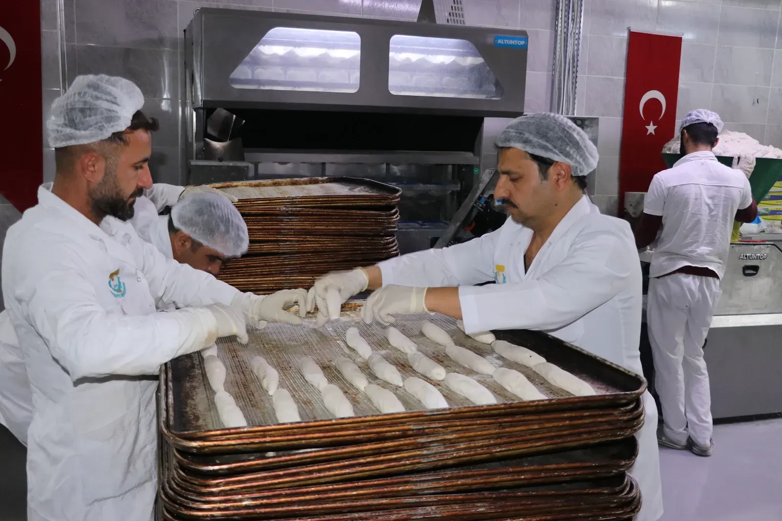 Haliliye’de Evlere İftar İkramı Devam Ediyor