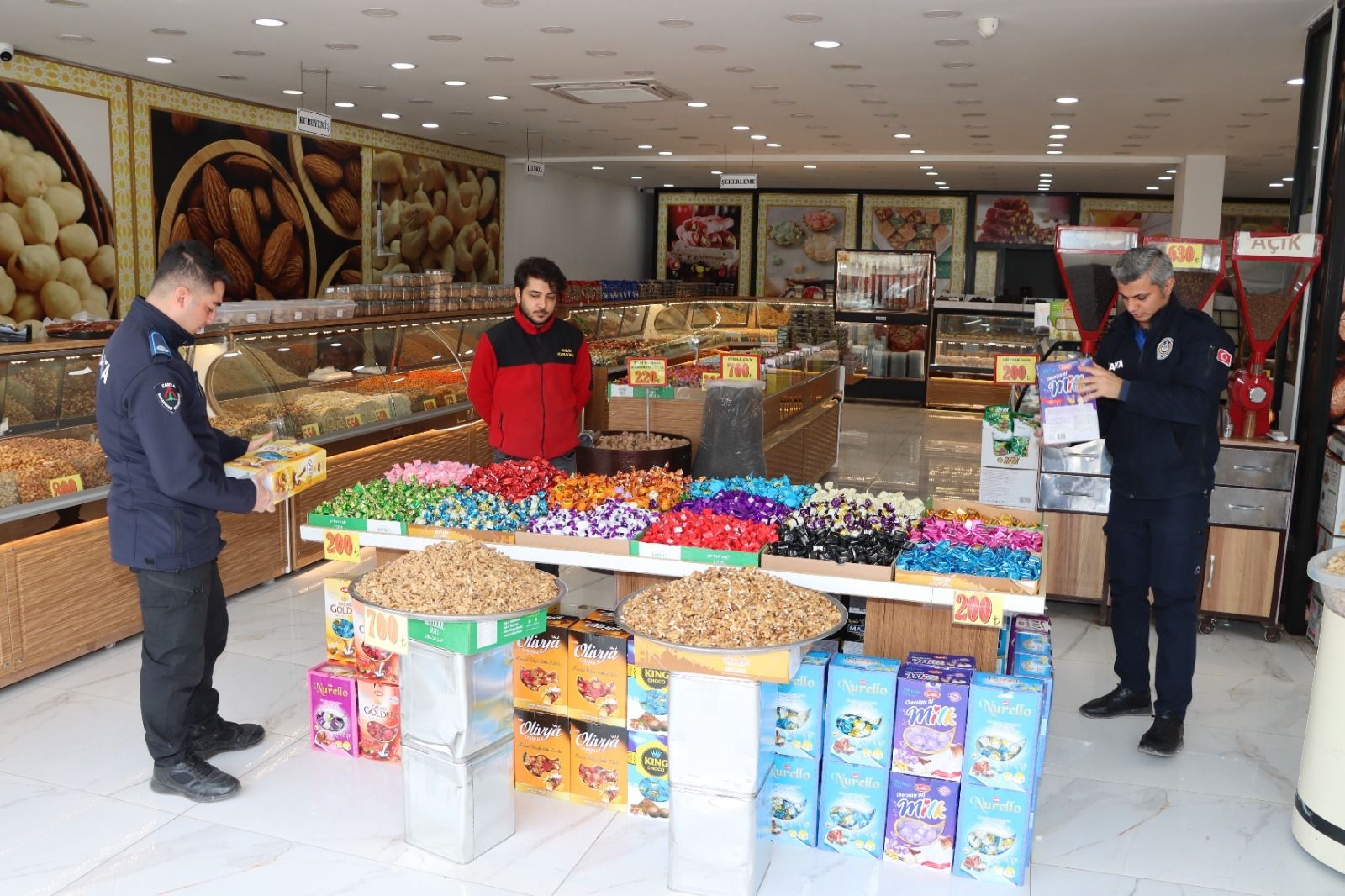 KARAKÖPRÜ’DE BAYRAM ÖNCESİ ZABITA DENETİMİ