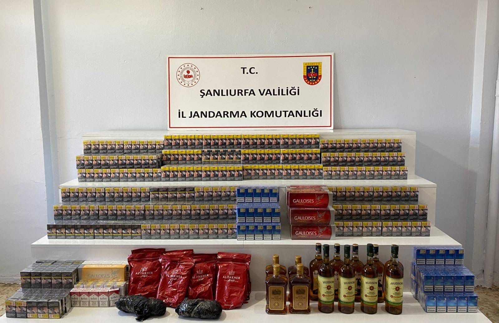 Şanlıurfa’da Kaçak Tütün ve Alkol Operasyonu: 26 Şüpheliye Adli İşlem