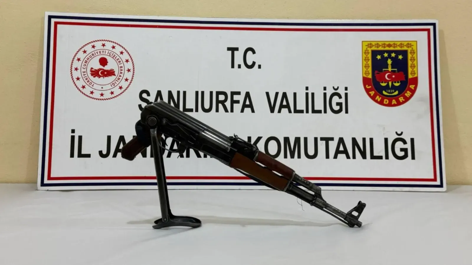 Şanlıurfa’da ruhsatsız silah ele geçirildi