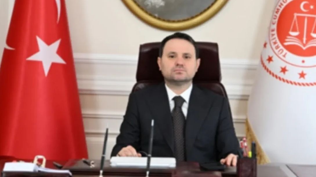 Bakan Gürlek: “Daha önce takipsizlik verilen dosyalar tek tek inceleniyor”