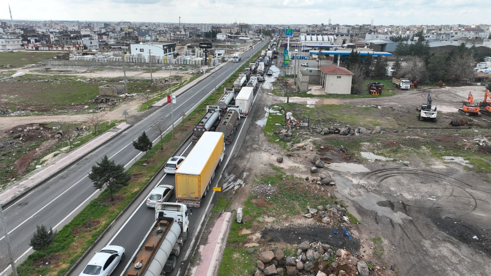 Şanlıurfa’da Ticaretin Nabzı Yavaşladı: İpekyolu Çalışmaları Sürüyor Ama İlerleme Yok