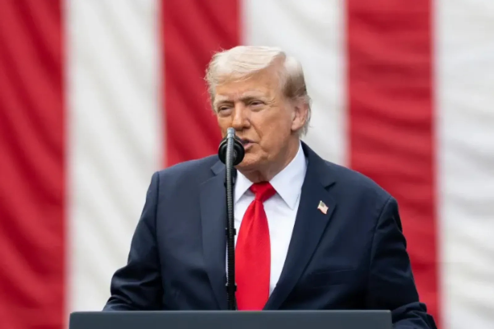 Trump: İran’a yönelik saldırıları iki haftalık bir süre için askıya almayı kabul ediyorum