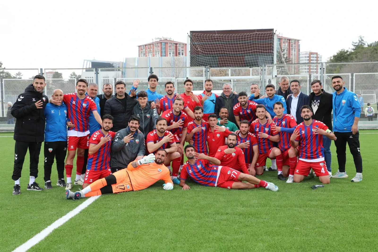 Viranşehir Belediyespor Kayseri’de Şampiyonluk Meşalesini Yaktı!