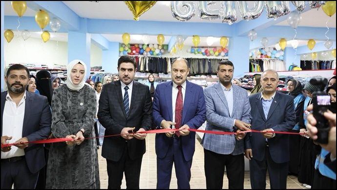 İyilik Çarşısı Hizmete Açıldı