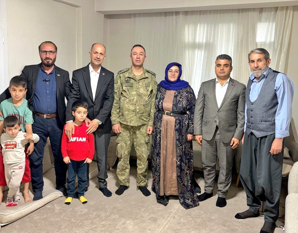 ŞANLIURFA’DA ŞEHİT ANNELERİ ANNELER GÜNÜNDE UNUTULMADI