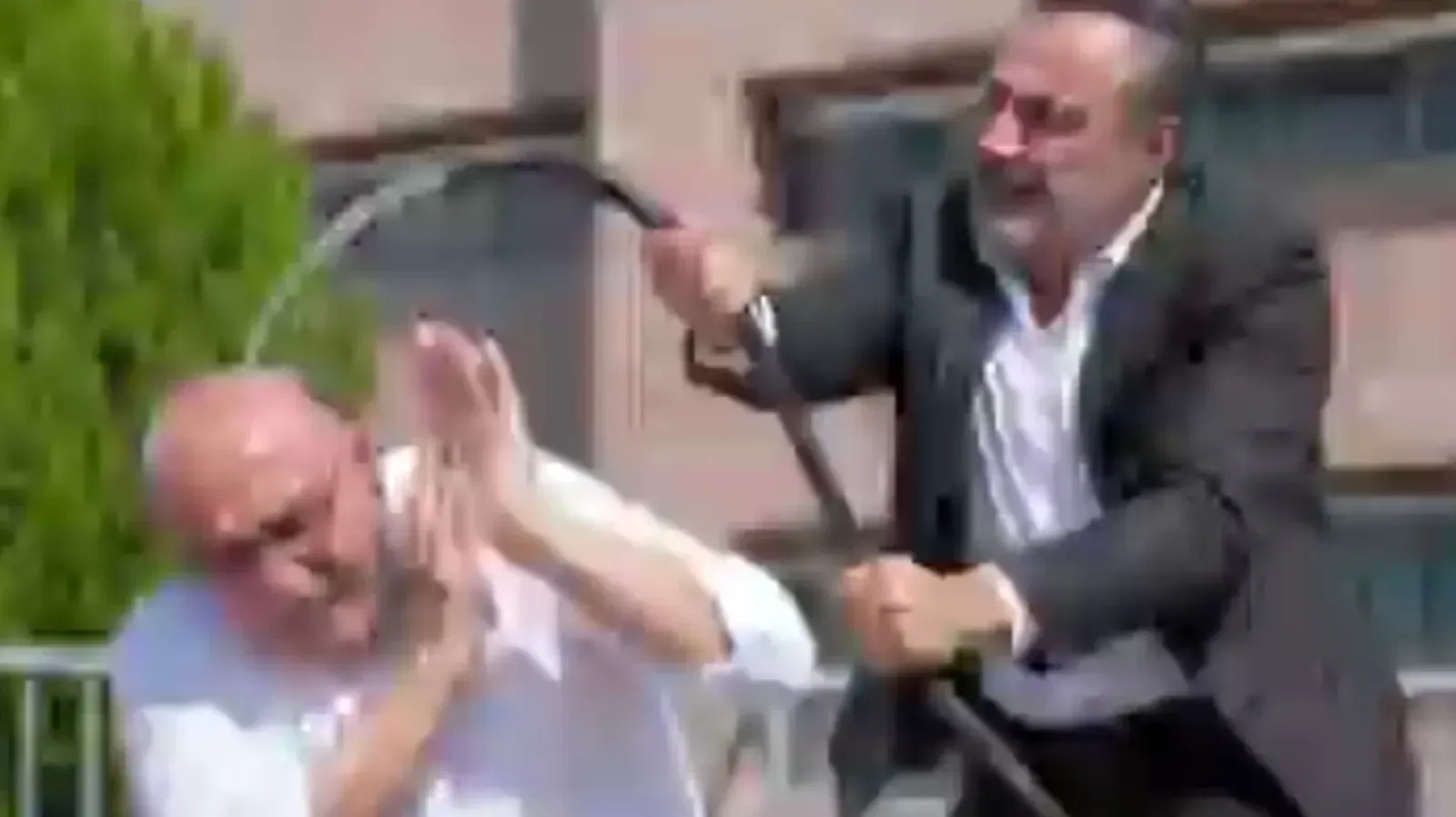“Arınacağız” çıkışı CHP’yi karıştırdı! Berhan Şimşek’ten Tanal’a ağır sözler