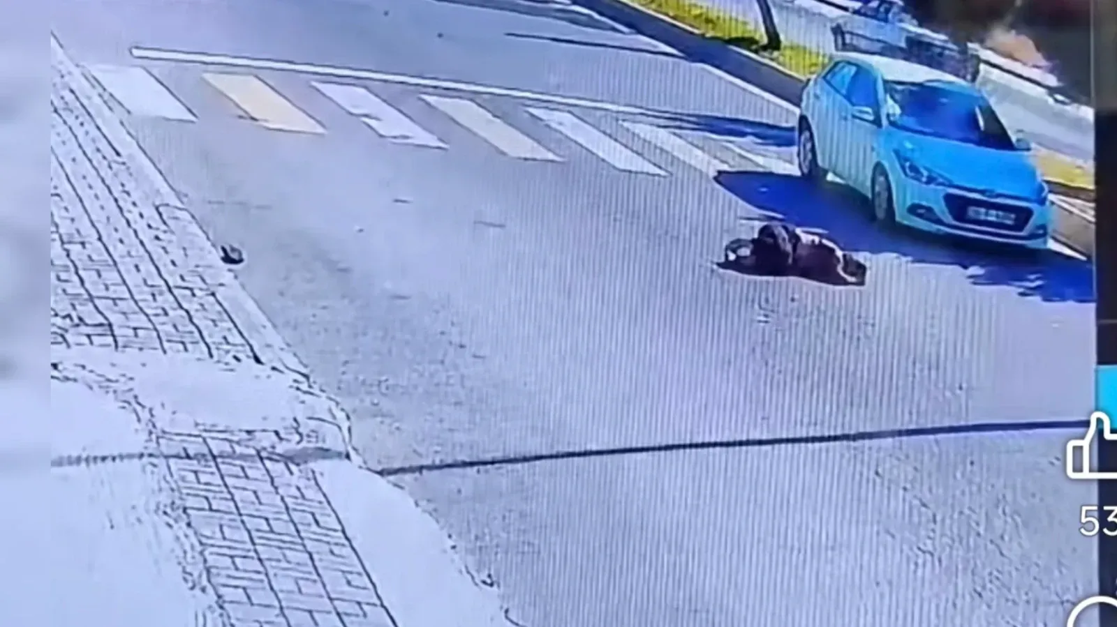 Ceylanpınar’da Karşıya Geçmeye Çalışan Kadına Otomobil Çarptı: 1 Yaralı