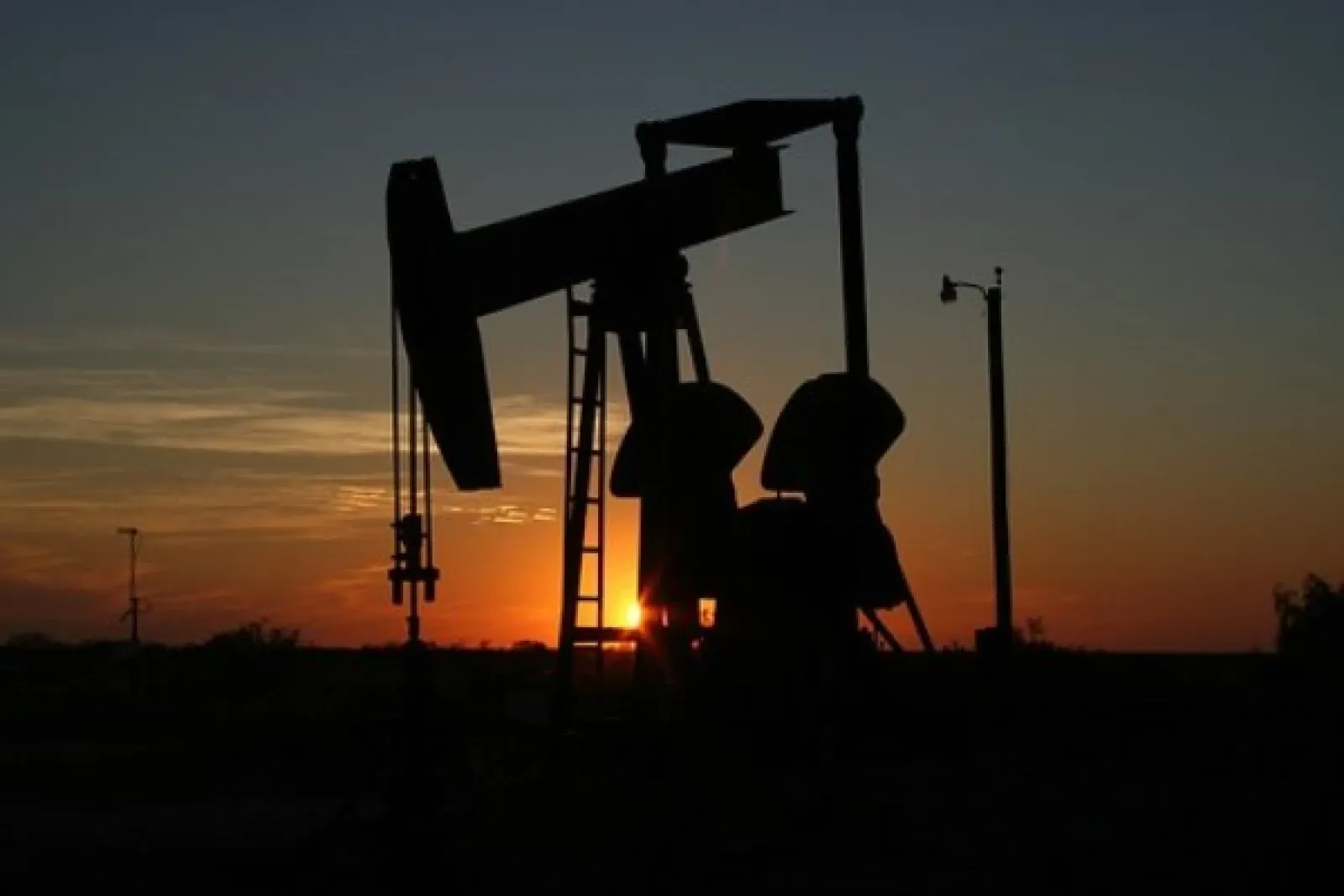 Enerji piyasalarında doğal gaz hariç düşüş görüldü