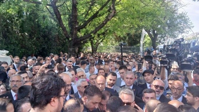 Özel ve Kılıçdaroğlu tarafları karşı karşıya geldi