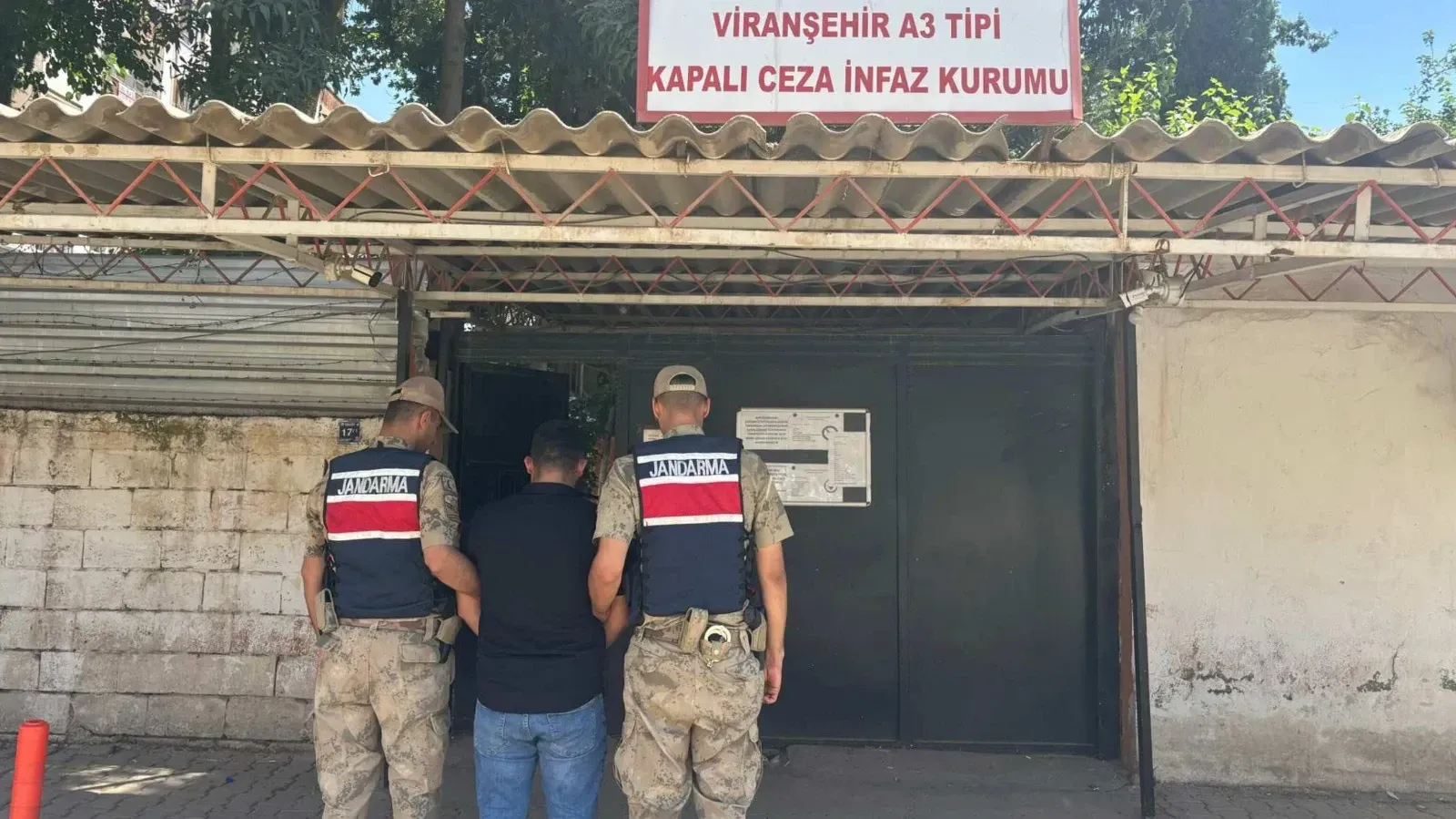 Şanlıurfa’da Yağma Suçundan Aranan Hükümlü Yakalandı