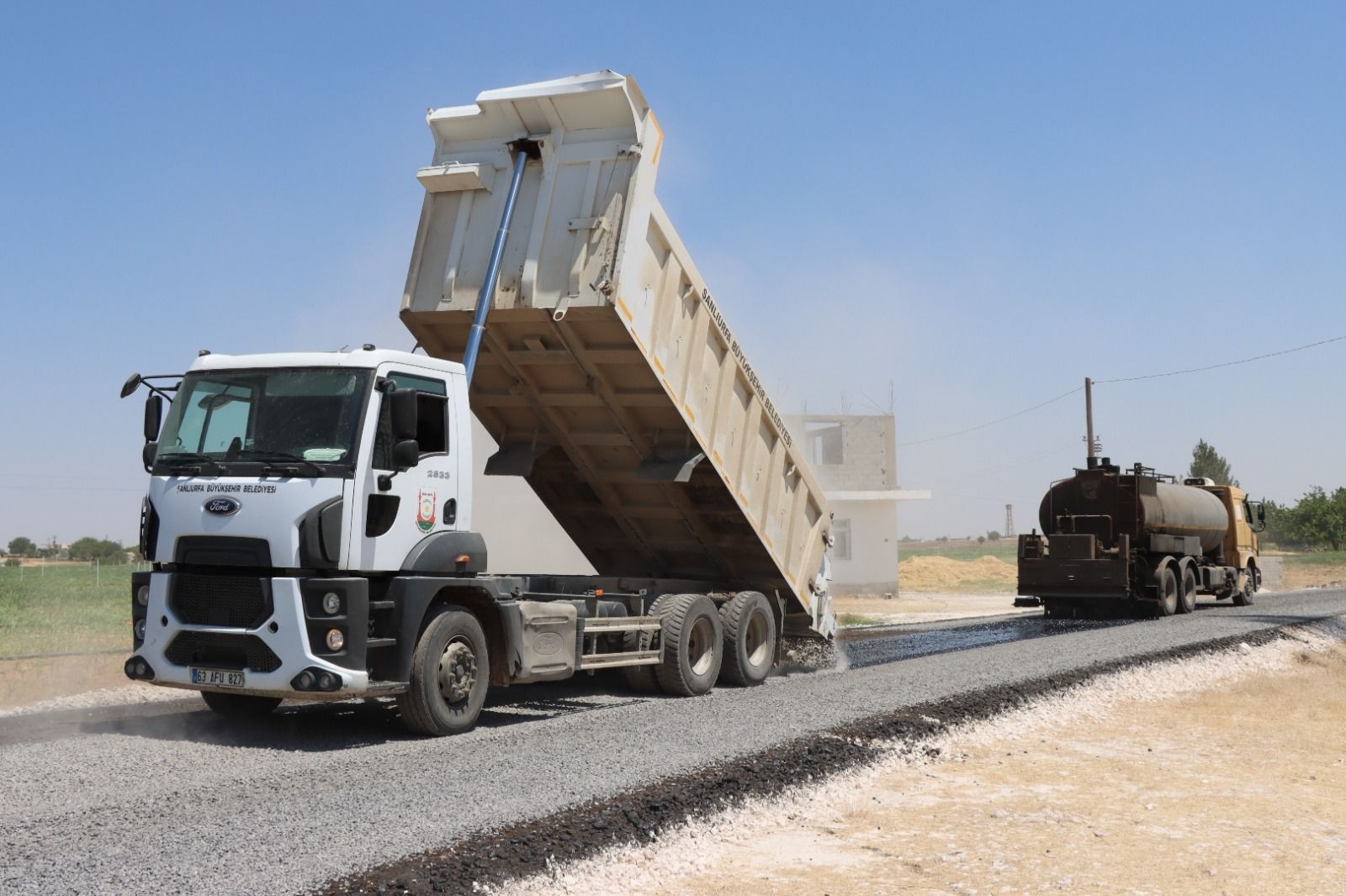 Akçakale-Harran Grup Yolunda Asfalt Tamamlandı