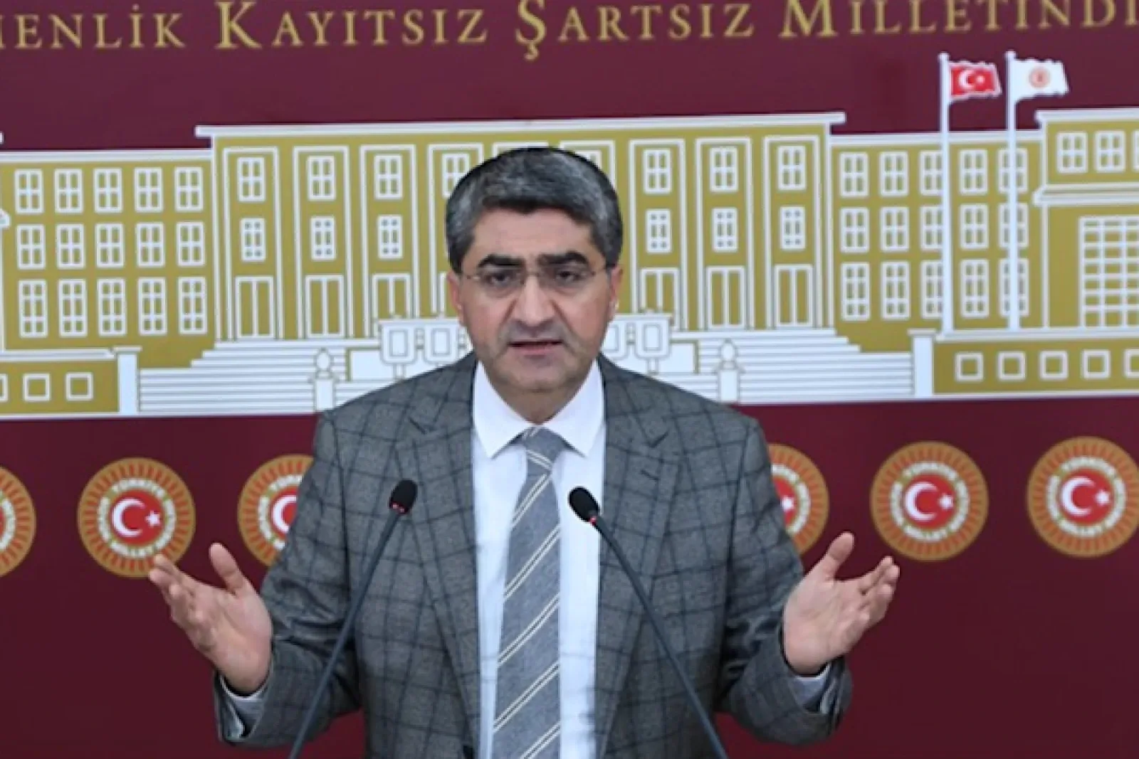 Ekmen: Toplumun adalete güveni ortadan kalkmış durumda