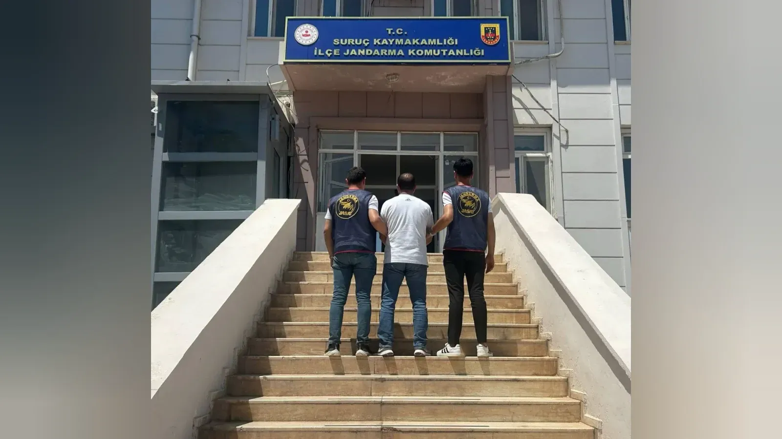 Şanlıurfa’da Hırsızlık Hükümlüsü Jandarmadan Kaçamadı