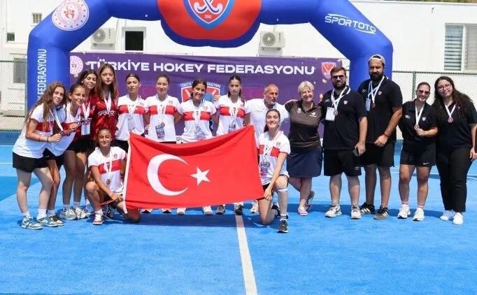 Suruçlu Milli Sporcu Şehriban Sezer, Avrupa Gol Kraliçesi Oldu