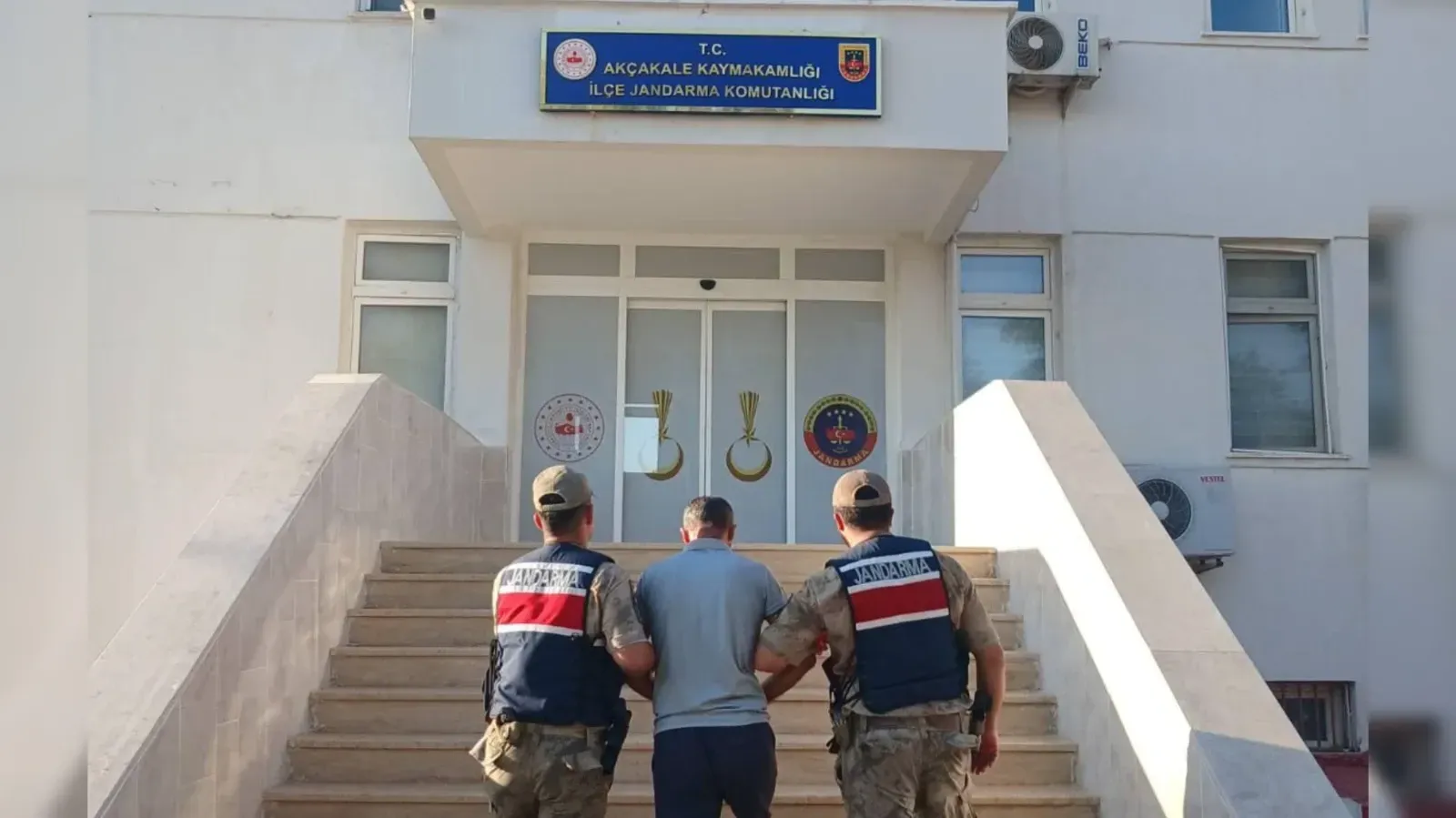 Akçakale’de 7 Yıl 6 Ay Kesinleşmiş Hapis Cezası Bulunan Şahıs Yakalandı