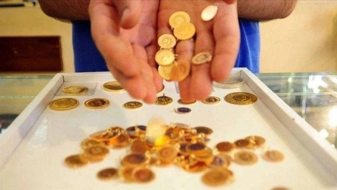 Altın fiyatlarındaki hareketlilik sürüyor