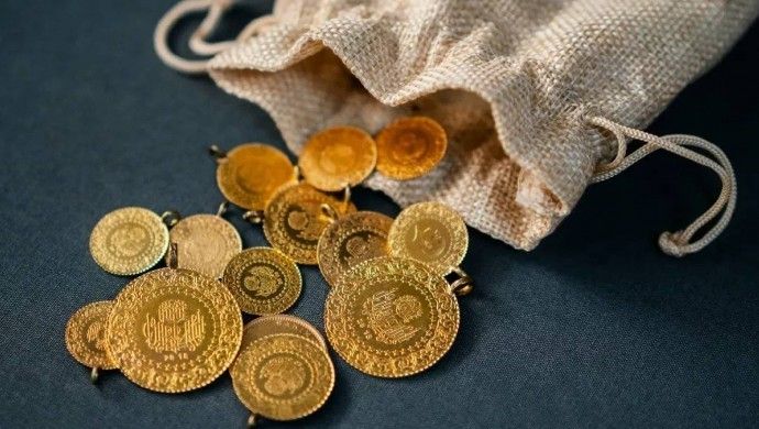 Altın haftaya düşüşle başladı