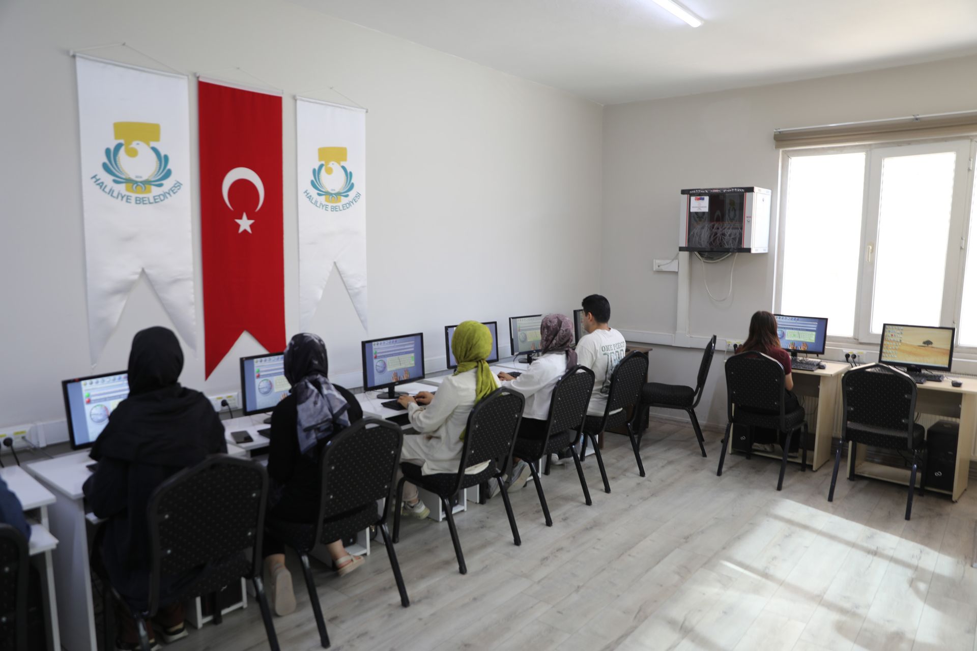 Haliliye Belediyesi’nden Gençlere Ücretsiz F Klavye Eğitimi
