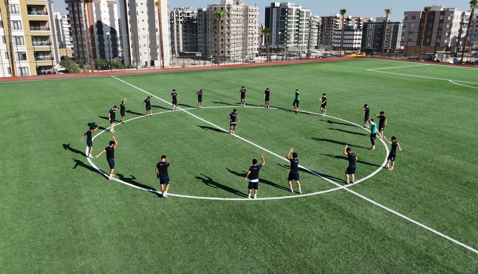 Karaköprü’de 26 Bin Metrekarelik Spor Kompleksi Hizmete Girdi